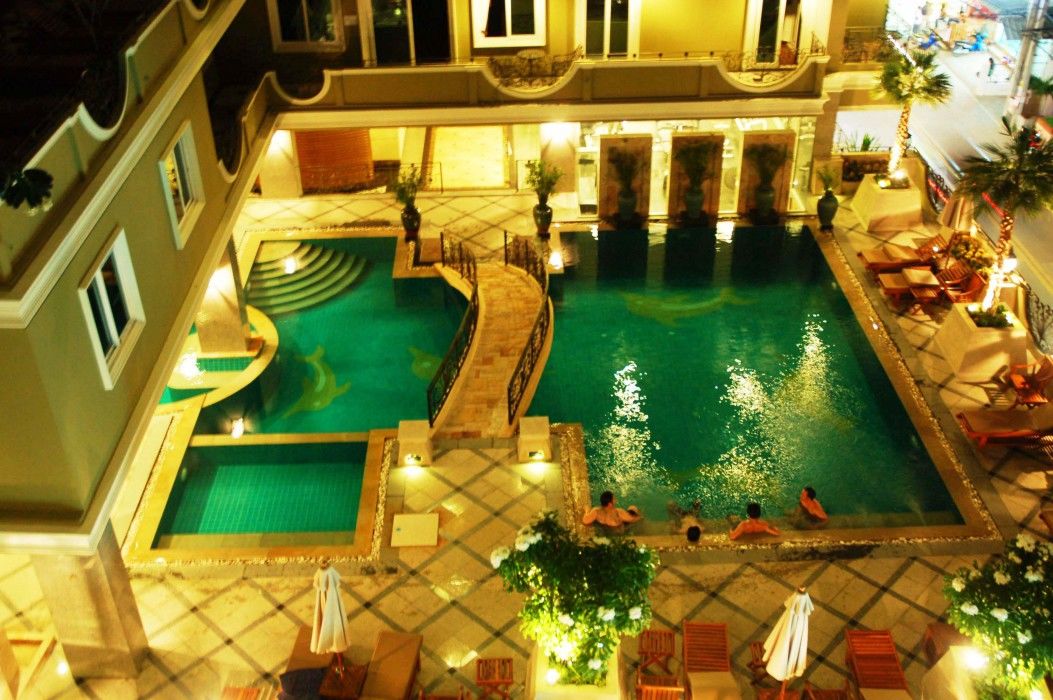 Lk Royal Suite Паттайя Экстерьер фото